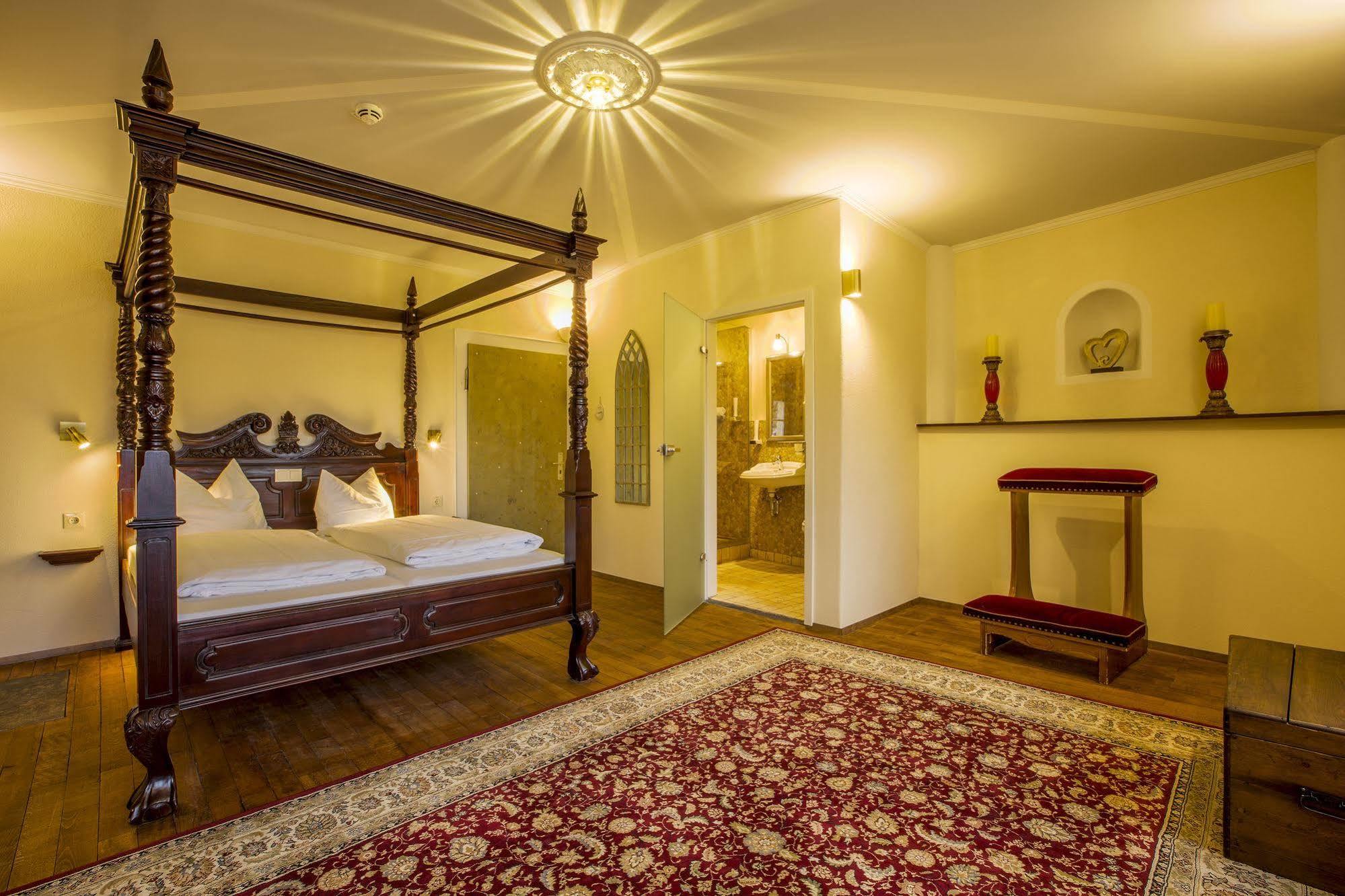 Knast-Hotel Fronfeste อัมแบร์ก ภายนอก รูปภาพ