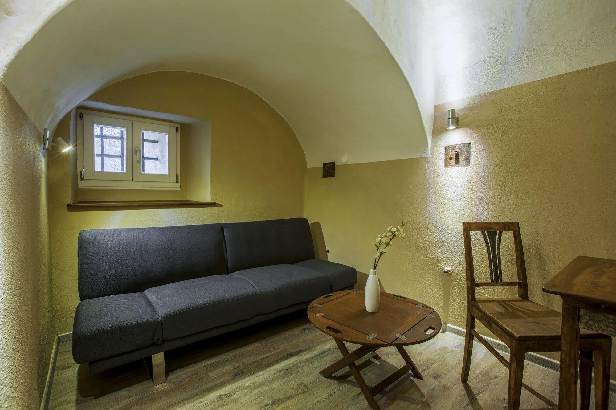 Knast-Hotel Fronfeste อัมแบร์ก ภายนอก รูปภาพ
